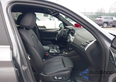 2023 BMW X3 xDrive30I z USA, uszkodzony, nr VIN 5UX53DP06P9S75421